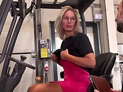 Horny grandma Q Laura wants to be boned by a lucky stranger Horny grandma Q Laura wants to be boned by a lucky stranger