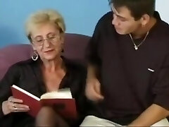 Glasses in glue, fuck upside down. Grandma Chloe Glasses in glue, fuck upside down. Grandma Chloe