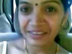 Smart Mature Indian Aunty Milk Cans Show in CAR