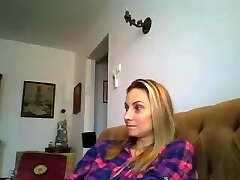 Maria Rosca de la Bucuresti se masturbeaza Maria Rosca de la Bucuresti se masturbeaza