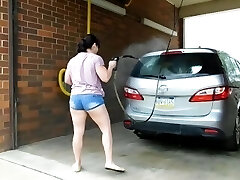 Carwash Flashing Milf with blowjob swallow finish