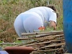 Spying Mummy Butt - Chubby Plumper Granny - Mature Ass Butt
