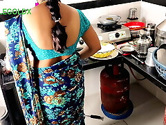 ( Kichen fucky-fucky )6) Mami khana khane baithi hai jab tak chod lete hai
