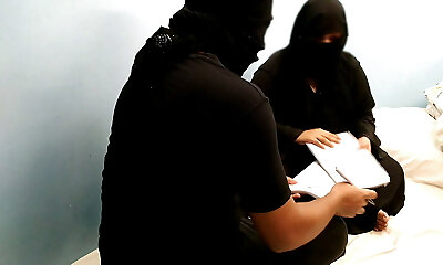 Pakistani Mahila Master shikshan jabaki schoolgirl chudi dea - (Areeba madam) Hindi Urdu Audio Darty Sound