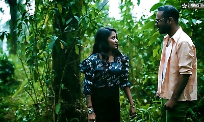 Boyfriend pummels Desi Pornstar The StarSudipa in the open Jungle for jism into her Mouth ( Hindi Audio )