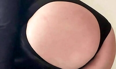 Vends-ta-culotte - JOI and ass worship with sexy brunette mistress Vends-ta-culotte - JOI and ass worship with sexy brunette mistress