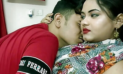 Desi Hot Couple Erotic Sex! Homemade Sex With Clear Audio