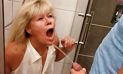 German mature Housewife smashes guy and caught from husband German mature Housewife smashes guy and caught from husband