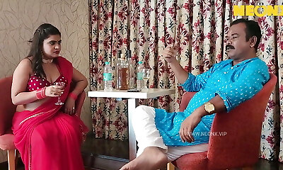 Super-steamy Mature Girl Gets Fucked by a Old Director