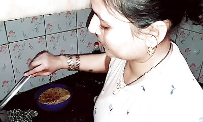 Puja cooking and romance with hardcore hook-up