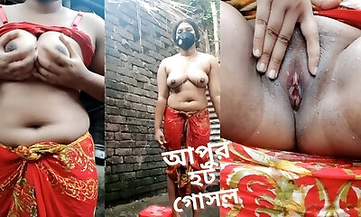 خواهر ناتنی من را حمام تصویری. زیبا بنگلادشی دختر پستان گنده, دوش با کامل برهنه