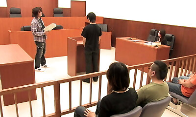 The suspect manages to fuck his wife in court to display his innocence