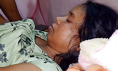 Bohot Nakhre Ke Baad Choda Raat me bohat Pela Bohot Nakhre Ke Baad Choda Raat me bohat Pela