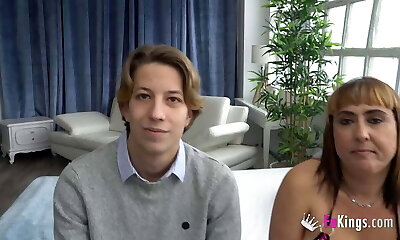 Lucky dude pierces Andrea’s mother ass Lucky dude pierces Andrea’s mother ass