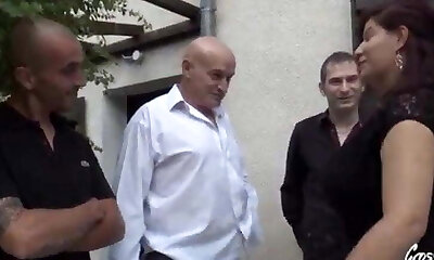 desi chachi sloppy abusive talk bhosra aur biwi chut