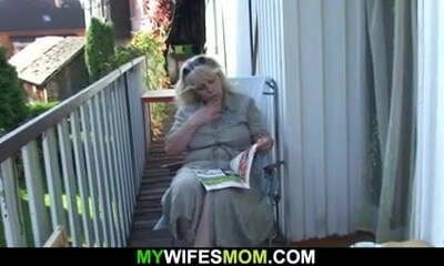 Son-in-law bangs her elder pussy Son-in-law bangs her elder pussy