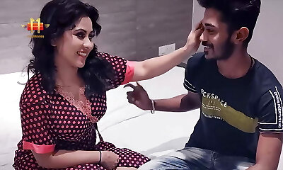 Indian Bhabi - Super-hot and sexy