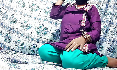 Indian dasi bahabi hard-core in the room Indian dasi bahabi hard-core in the room