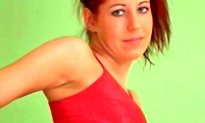 Solo Honey And MILF Susanna Rocks Solo Honey And MILF Susanna Rocks