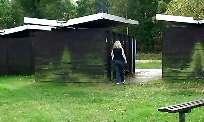 Old grannie gets nailed in the changing room