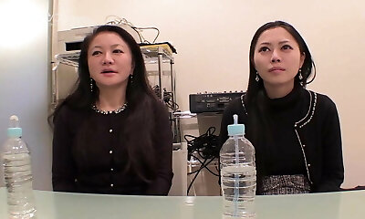 Yui Yabuki and Chiharu Yabuki :: mommy and daughter 1