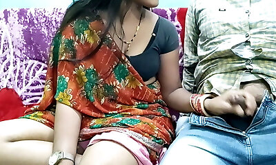 индийская бхабхи трахает девара в домашнем секс видео