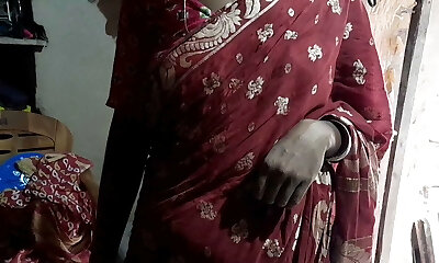 дези бангладешские деревенские женщины трахаются у себя на кухне
