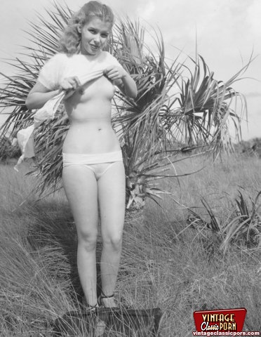 Nude Girls Vintage Photo