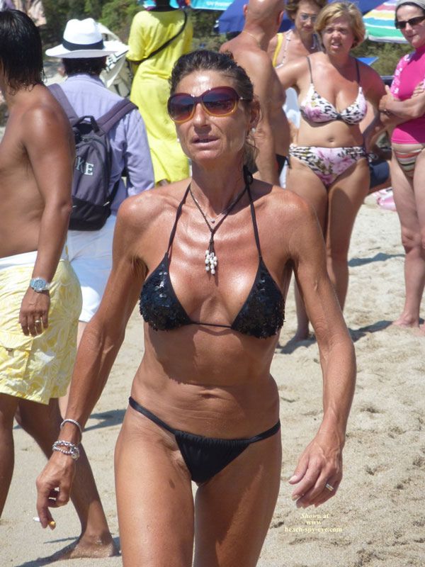 Sexy older women nude at beach