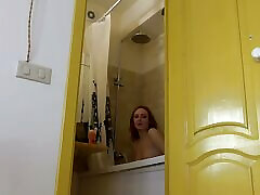I couldn&039;t resist filming my ex&039;s naked session in the bathtub