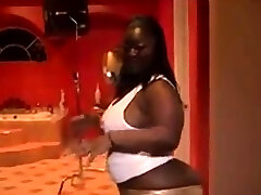 Busty Ebony Slut Shakes Her gand kind chudai Ass For The Camera