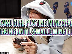 Otaku Girl Playing Minecraft and Blowjob Swallow sweet before awakening Ft. Amber Kai