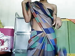 Hot college girl in saree