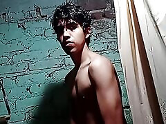 Teen with big dick nude in smelly meth head bathroom