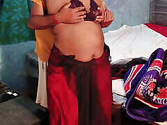 apsaramaami-femme de ménage - exposer des seins chauds et un spectacle de nombril