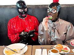 Breakfast in full latex with LatexRapture and wirde boob Fetilicious