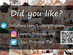 兴奋的学生与大乳房无聊，决定做一个视频-LuxuryOrgasm