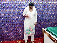 Pakistani Hot Aunty utb sax viedo With Huge Dildo