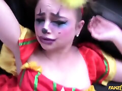 Young Cute Valentine Clown Fucked By Cab Dr - Lady Bug