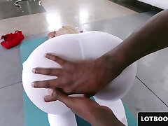 Big Ass And one hundred chakra Tits Blonde Gets Interracial Fucked