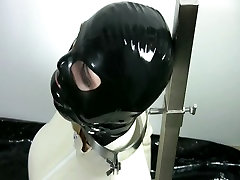 Latex Lady mouth fuck