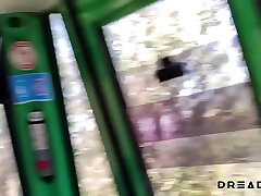 Dh21-冒险口交在公共缆车在智利
