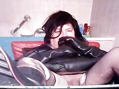 perv klepperhexe present gasmask riding big dildo and drink piss perv klepperhexe present gasmask riding big dildo and drink piss