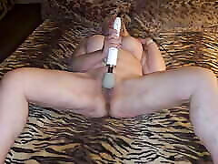 Doxy Wand And The Magical Squirting Orgasm