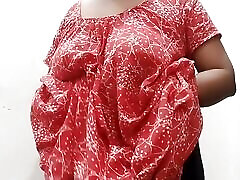 Sofia Ansari show pussy to boyfriend on coross play chat