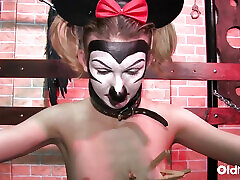 Dominatrix Dominika Controls Pierced Submissive Girl Dominatrix Dominika Controls Pierced Submissive Girl