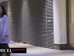 Private pleasures before the flight Private pleasures before the flight