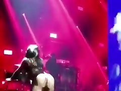 Nicki Minaj खींचें रानी