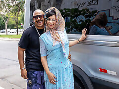 Plumper Granny Gets Ass Destroyed in My Van