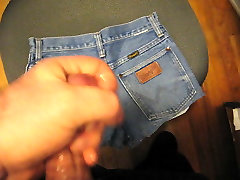 Cum on small skhool jean shorts while watching sexy peties.